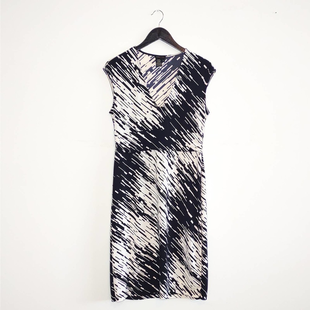 BCBGMAXAZIRA sleeveless professional dress, black and white, size large